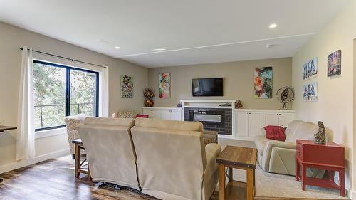 12633 Driftwood Court, Lake Country, BC - Outdoor With Exterior