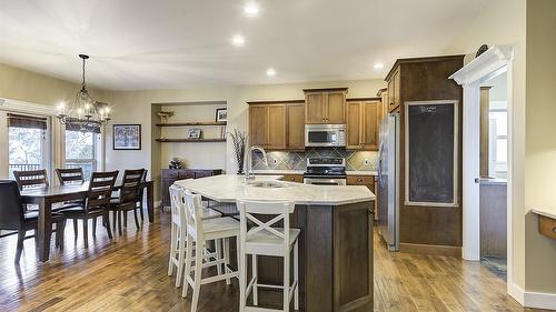 12633 Driftwood Court, Lake Country, BC - Indoor Photo Showing Dining Room