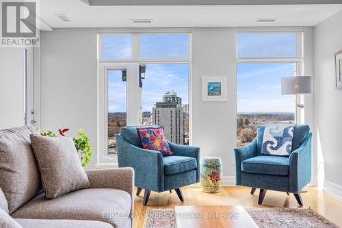 1106 - 75 Cleary Avenue, Ottawa, ON - Indoor Photo Showing Living Room