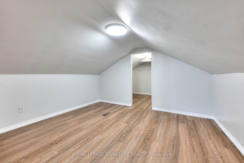 839 Stirling Avenue S, Kitchener, ON - Indoor Photo Showing Other Room