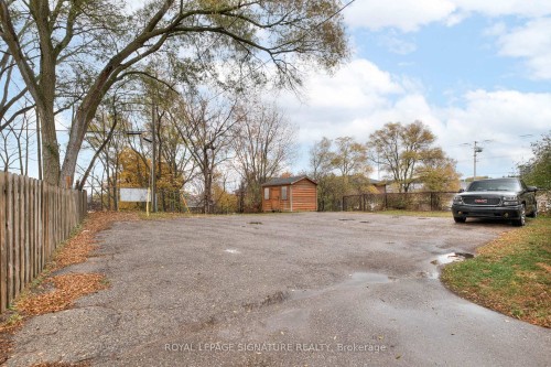 839 Stirling Avenue S, Kitchener, ON - Outdoor