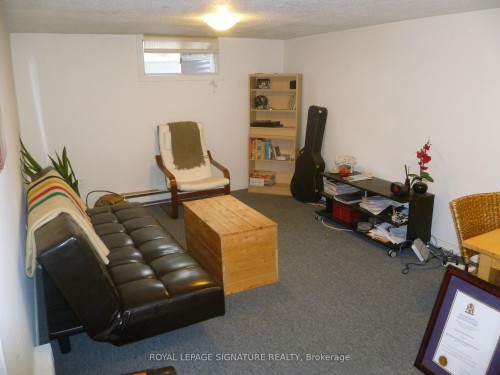839 Stirling Avenue S, Kitchener, ON - Indoor