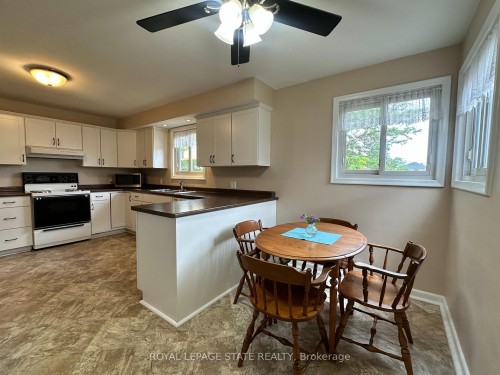 129 Broker Drive, Hamilton, ON - Indoor