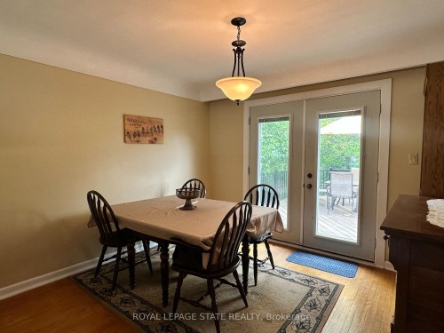 129 Broker Drive, Hamilton, ON - Indoor Photo Showing Dining Room