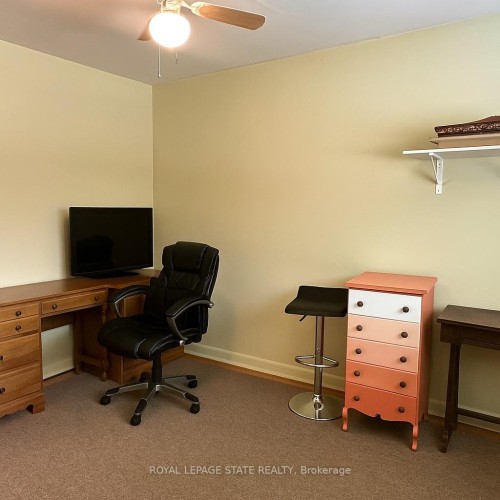 129 Broker Drive, Hamilton, ON - Indoor Photo Showing Office