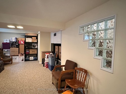 129 Broker Drive, Hamilton, ON - Indoor