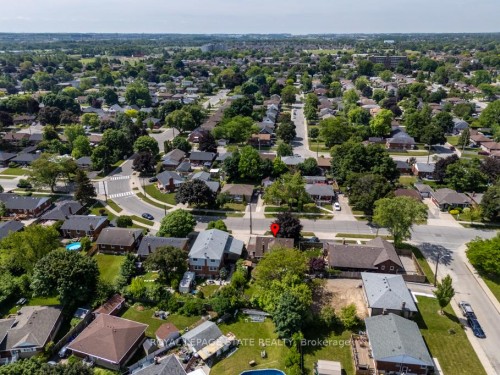 129 Broker Drive, Hamilton, ON - Outdoor With View