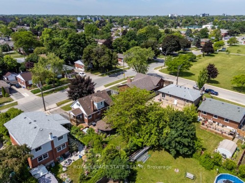 129 Broker Drive, Hamilton, ON - Outdoor With View