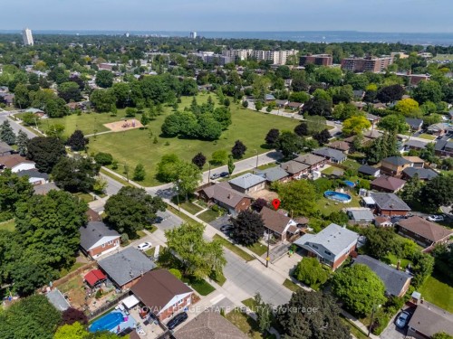 129 Broker Drive, Hamilton, ON - Outdoor With View