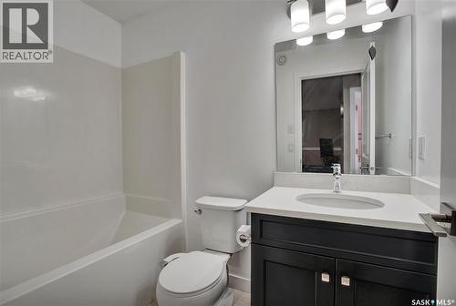 211 Stilling Union, Saskatoon, SK - Indoor Photo Showing Bathroom