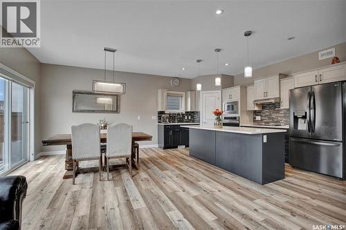 211 Stilling Union, Saskatoon, SK - Indoor Photo Showing Kitchen With Upgraded Kitchen