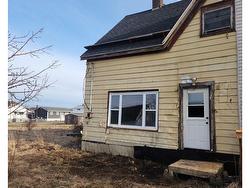 94 dorchester Street Glace Bay, NS B1A 3P4