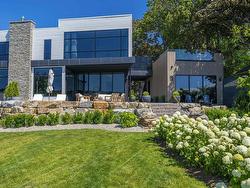 6944 Armview Avenue  Halifax, NS B3H 2M4