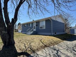 240 Pleasant Street  Yarmouth, NS B5A 2K4