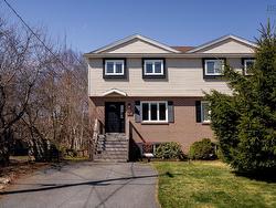 195 Greenwood Avenue Timberlea, NS B3T 1H9