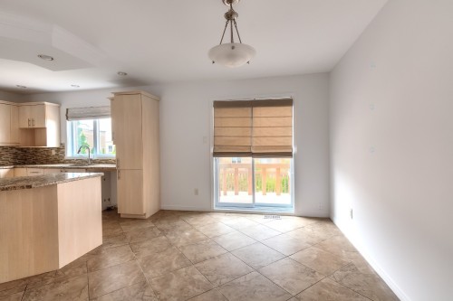 Salle à manger - 7438 Place Tanger, Brossard, QC - Indoor Photo Showing Kitchen
