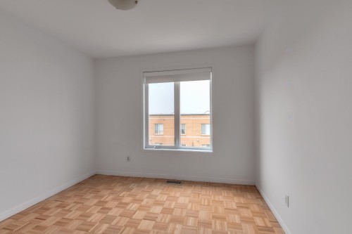 Chambre à coucher - 7438 Place Tanger, Brossard, QC - Indoor Photo Showing Other Room