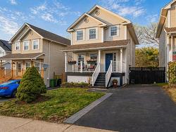 30 Glenbourne Court  Halifax, NS B3S 1E2
