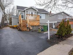 3658 Albert Street  Halifax Peninsula, NS B3K 3N8