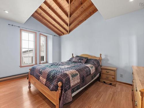 12 Raymoor Drive, Dartmouth, NS 