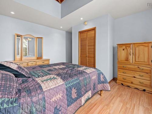 12 Raymoor Drive, Dartmouth, NS 