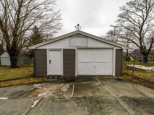12 Raymoor Drive, Dartmouth, NS 