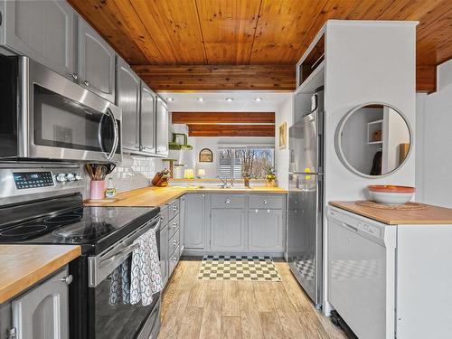 107 Cavendish Road, Halifax, NS 