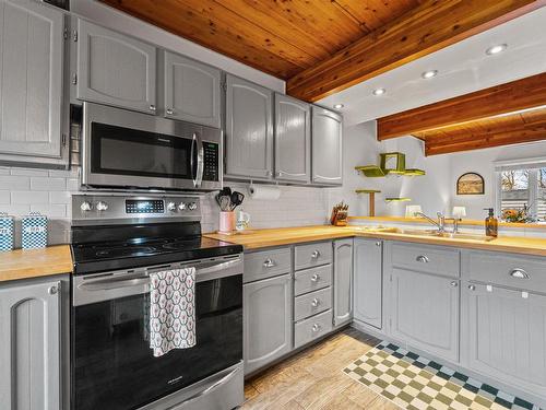 107 Cavendish Road, Halifax, NS 