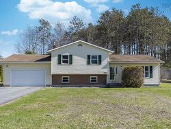 752 Balser Drive Kingston, NS B0P 1R0