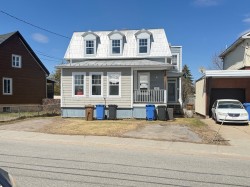 277  - 277A Rue Notre-Dame E. Trois-Rivières, QC G8T 4C8
