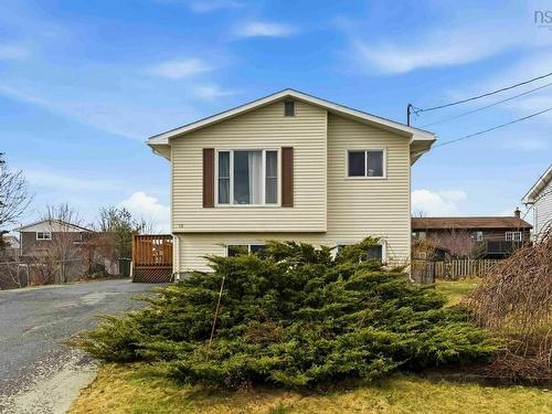 52 Shrewsbury Road  Dartmouth, NS B2V 2E2
