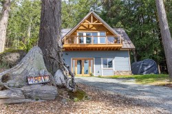 4810 Cannon Cres Pender Island, BC V0N 2M2
