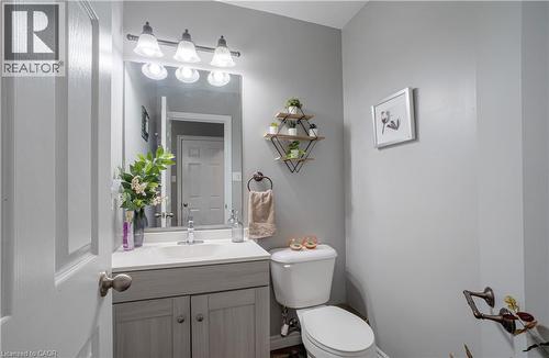 1723 Stackhouse Avenue, London, ON - Indoor Photo Showing Bathroom