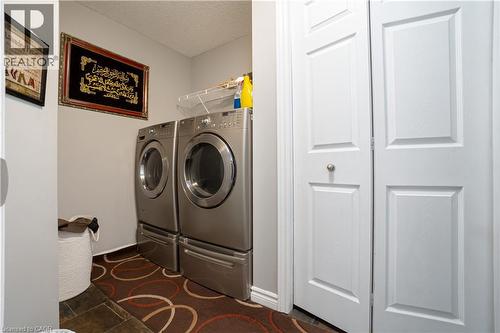 1723 Stackhouse Avenue, London, ON - Indoor Photo Showing Laundry Room