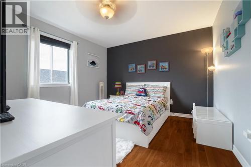1723 Stackhouse Avenue, London, ON - Indoor Photo Showing Bedroom
