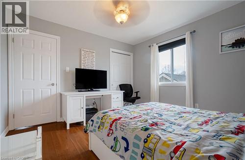 1723 Stackhouse Avenue, London, ON - Indoor Photo Showing Bedroom
