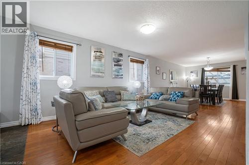 1723 Stackhouse Avenue, London, ON - Indoor Photo Showing Living Room