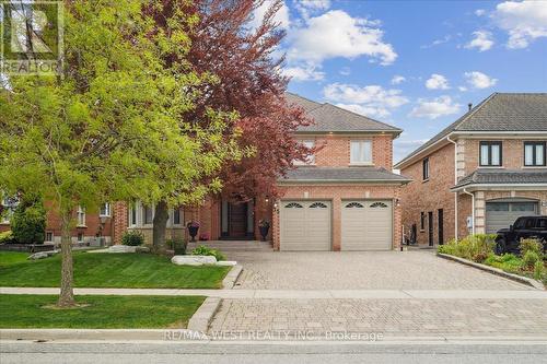 15 BROWNLEE AVENUE  Vaughan, ON L4L 8H4