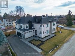 1019 STRATHY AVENUE Mississauga, ON L5E 2J5