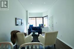 1 - 866 BROADVIEW AVENUE Toronto, ON M4K 2R1