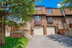 65 - 11 PLAISANCE ROAD Richmond Hill, ON L4C 5H1