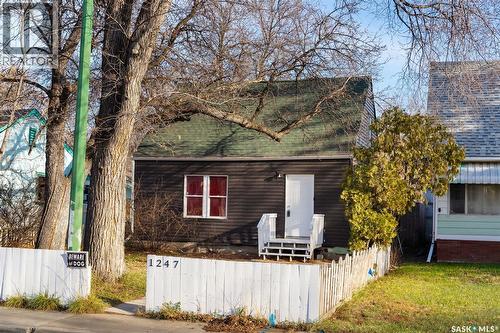 1247 King Street, Regina, SK - Outdoor