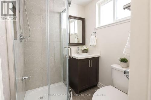 7256 Topping Road, Mississauga, ON - Indoor Photo Showing Bathroom