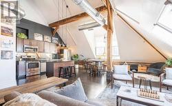 PH16 - 200 STINSON STREET Hamilton, ON L8N 4J5