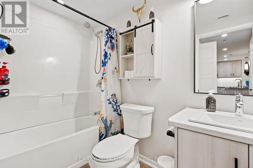 105 - 3998 Victoria Avenue, Lincoln (Lincoln-Jordan/Vineland), ON - Indoor Photo Showing Bathroom