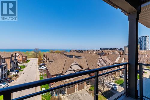 402 - 520 North Service Road, Grimsby (Grimsby Beach), ON - Outdoor With Balcony With View