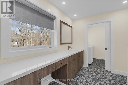 79 Concession 2 W, Tiny, ON - Indoor Photo Showing Other Room