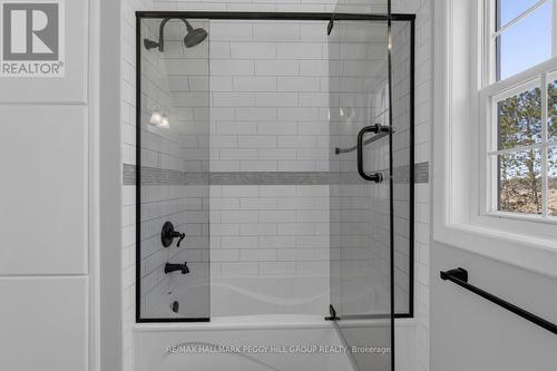 79 Concession 2 W, Tiny, ON - Indoor Photo Showing Bathroom