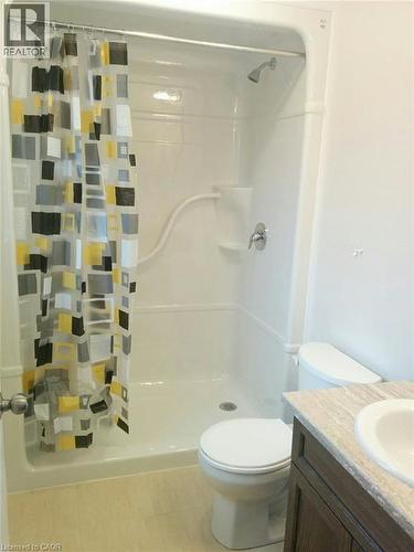 326 Old Huron Road, Kitchener, ON - Indoor Photo Showing Bathroom