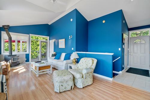 7660 Lichen Road, Anglemont, BC - Indoor
